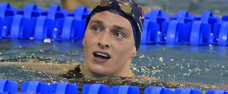 Hostile Crowd Boos Trans Swimmer Lia Thomas Off the Stage At NCAA Event