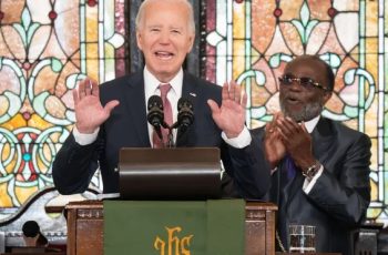 Biden was ridiculed at church while giving a speech