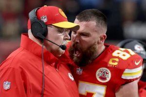Travis Kelce shoves Andy Reid in anger & throws helmet as it’s feared he’s suffered injury